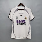 Camisa Retrô Real Madrid I 2006 Masculina