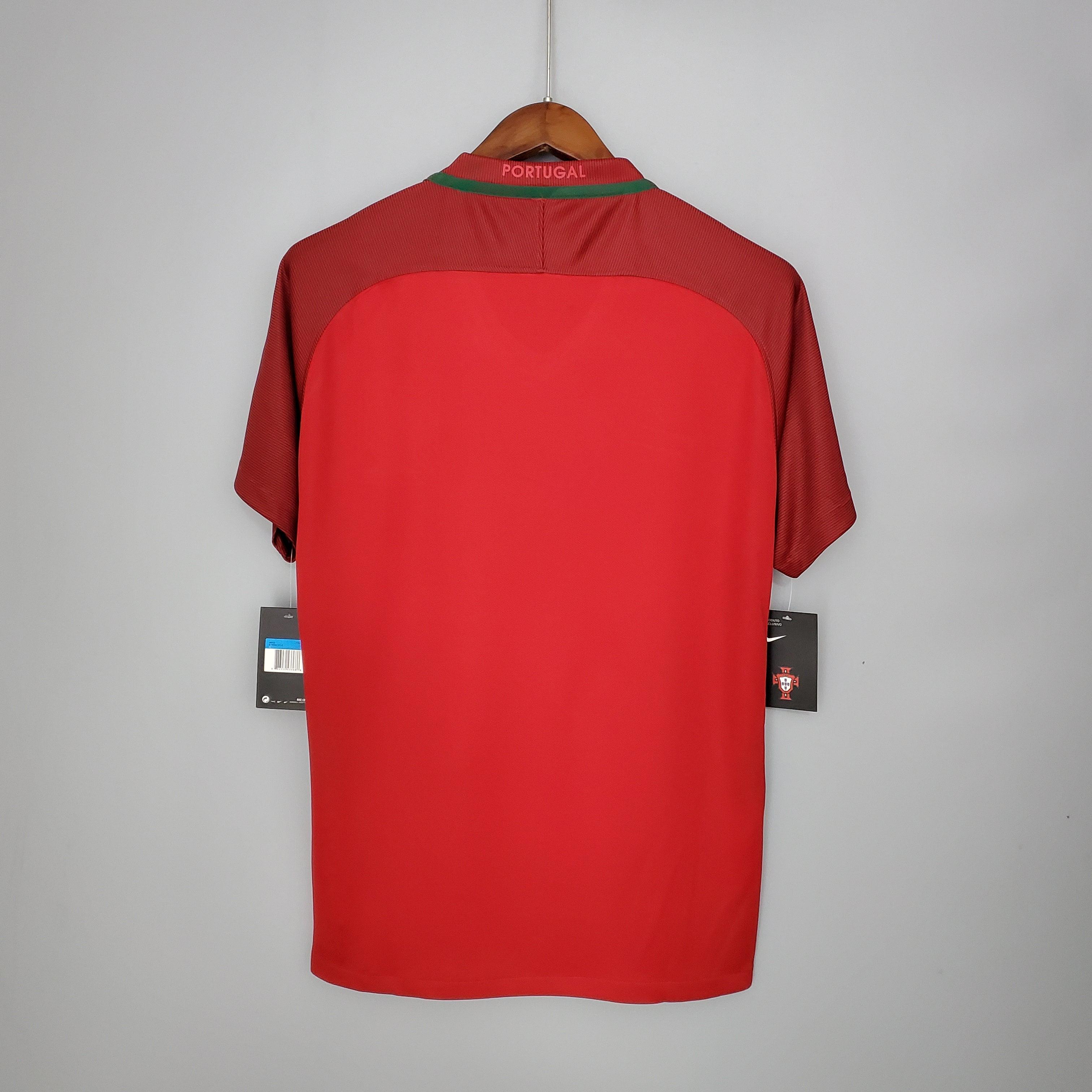 Camisa Retrô Portugal I 2016 Masculina