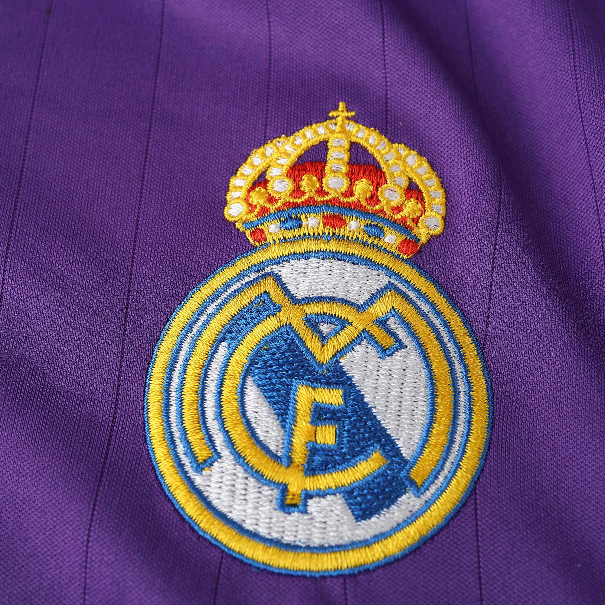 Camisa Retrô Real Madrid III 2006 Masculina