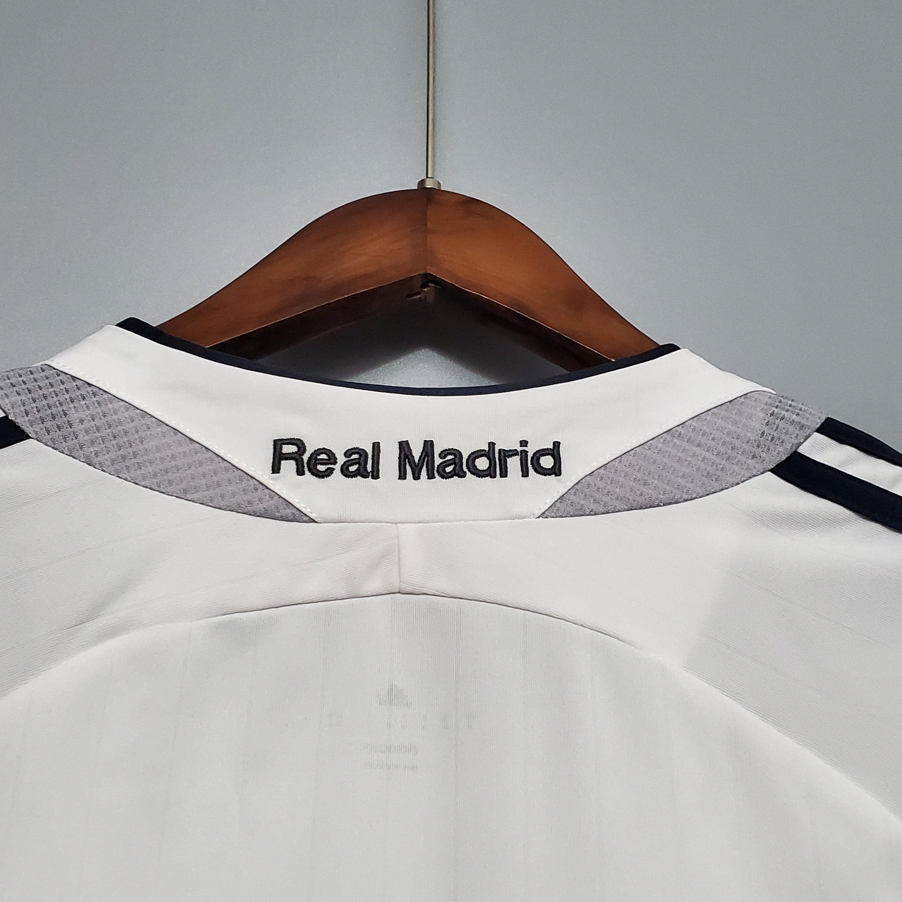 Camisa Retrô Real Madrid I 2006 Masculina