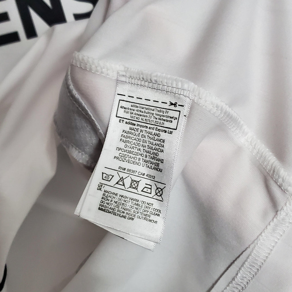 Camisa Retrô Real Madrid I 2006 Masculina