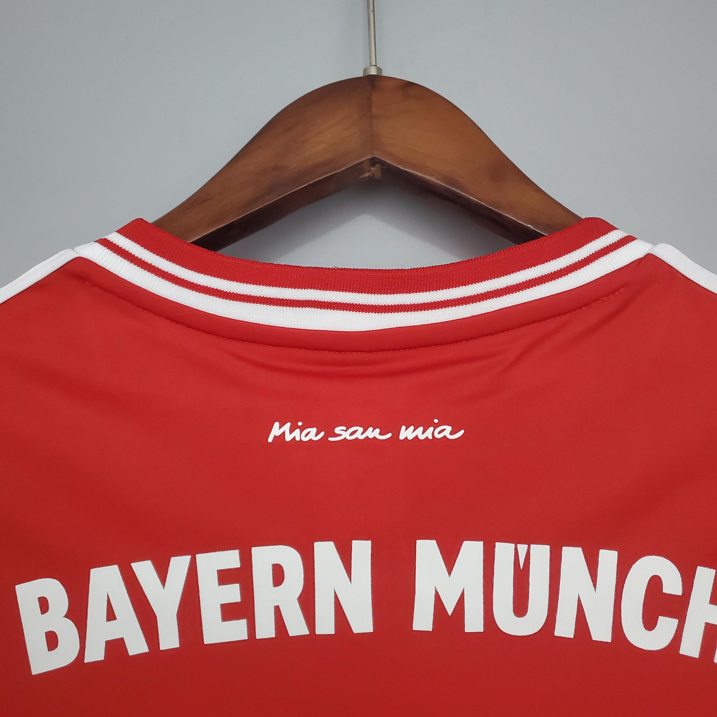 Camisa Manga Longa Retrô Bayern Munique I 2013 Masculina