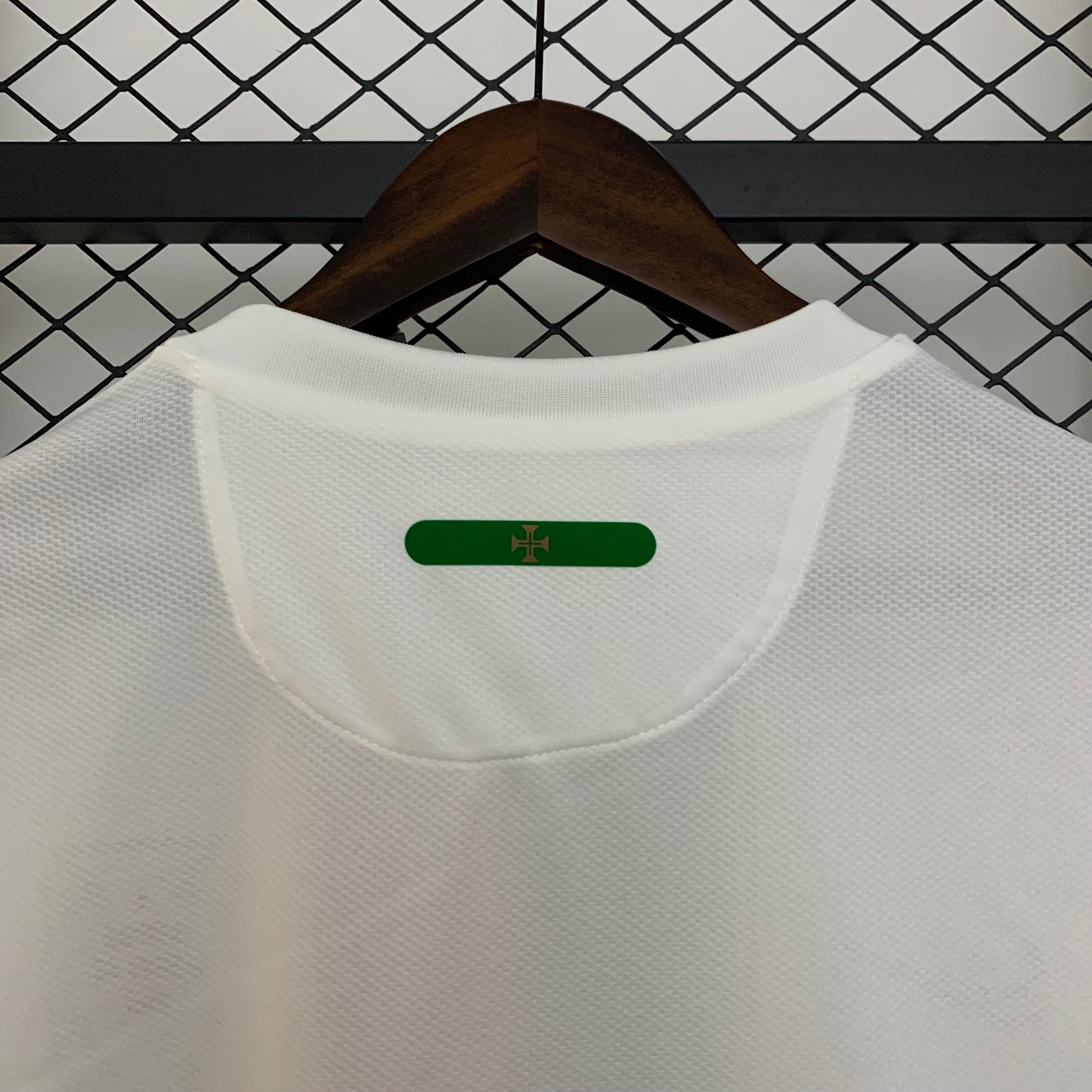 Camisa Retrô Portugal II 2010 Masculina