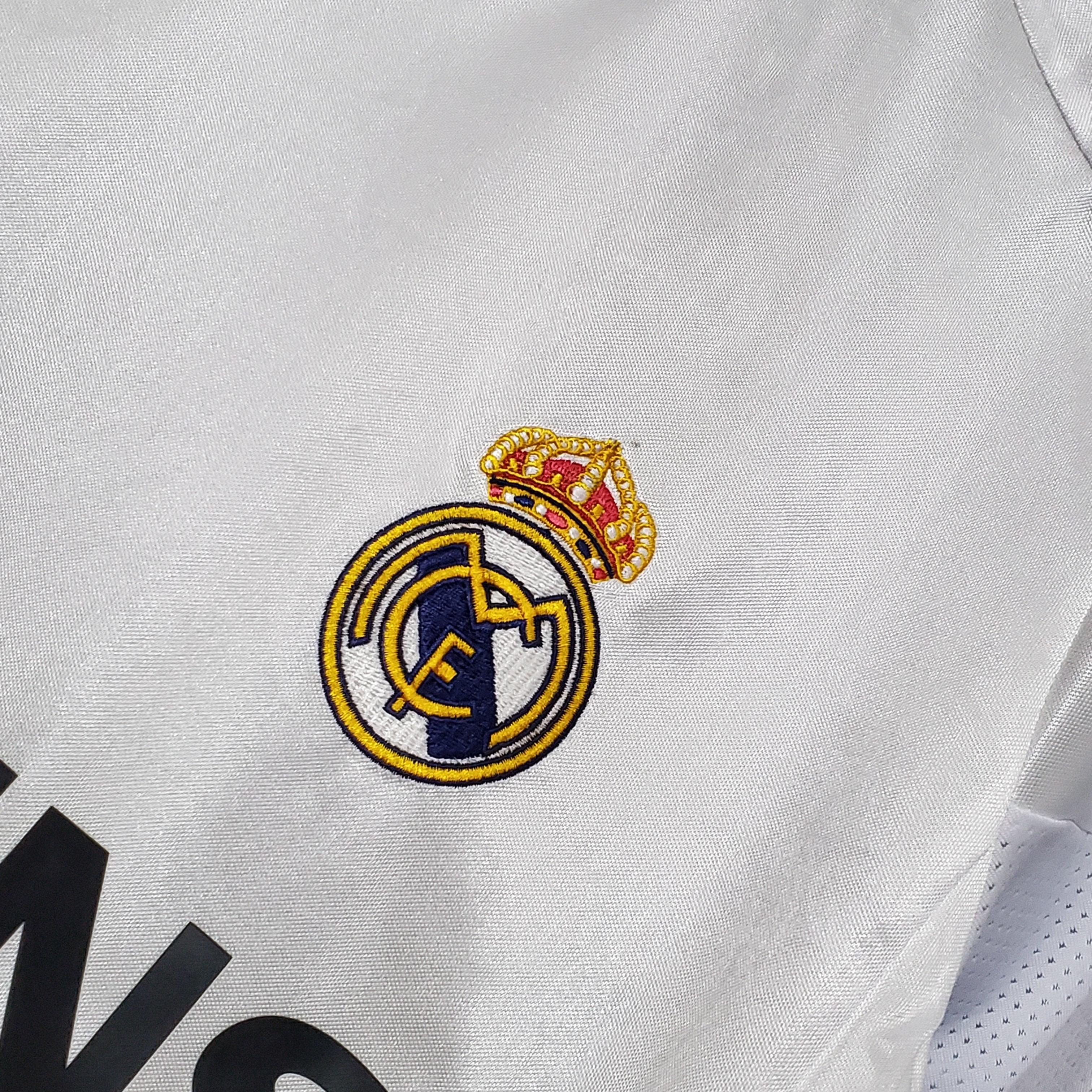 Camisa Retrô Real Madrid I 2004 Masculina