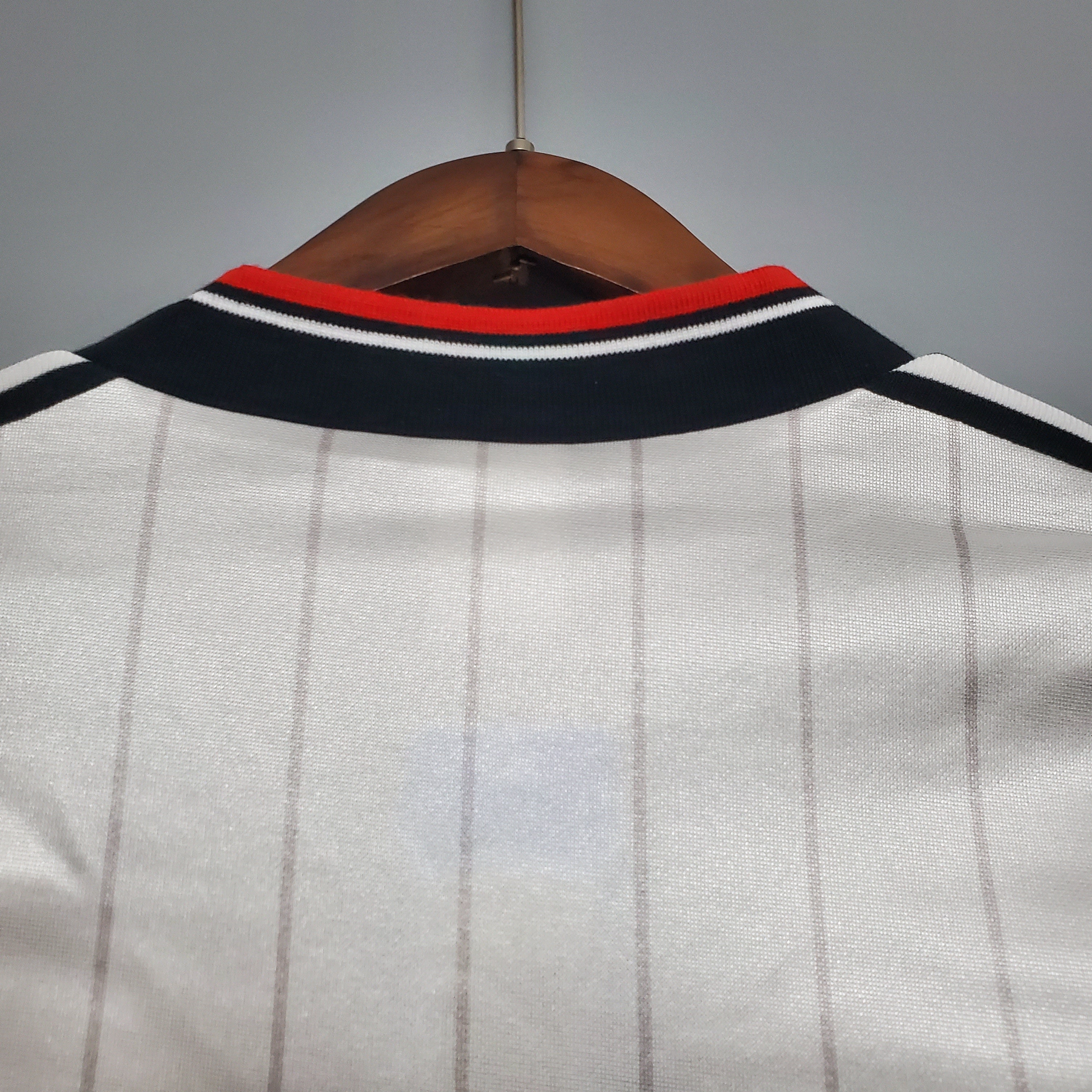 Camisa Retrô Manchester United II 1983 Masculina