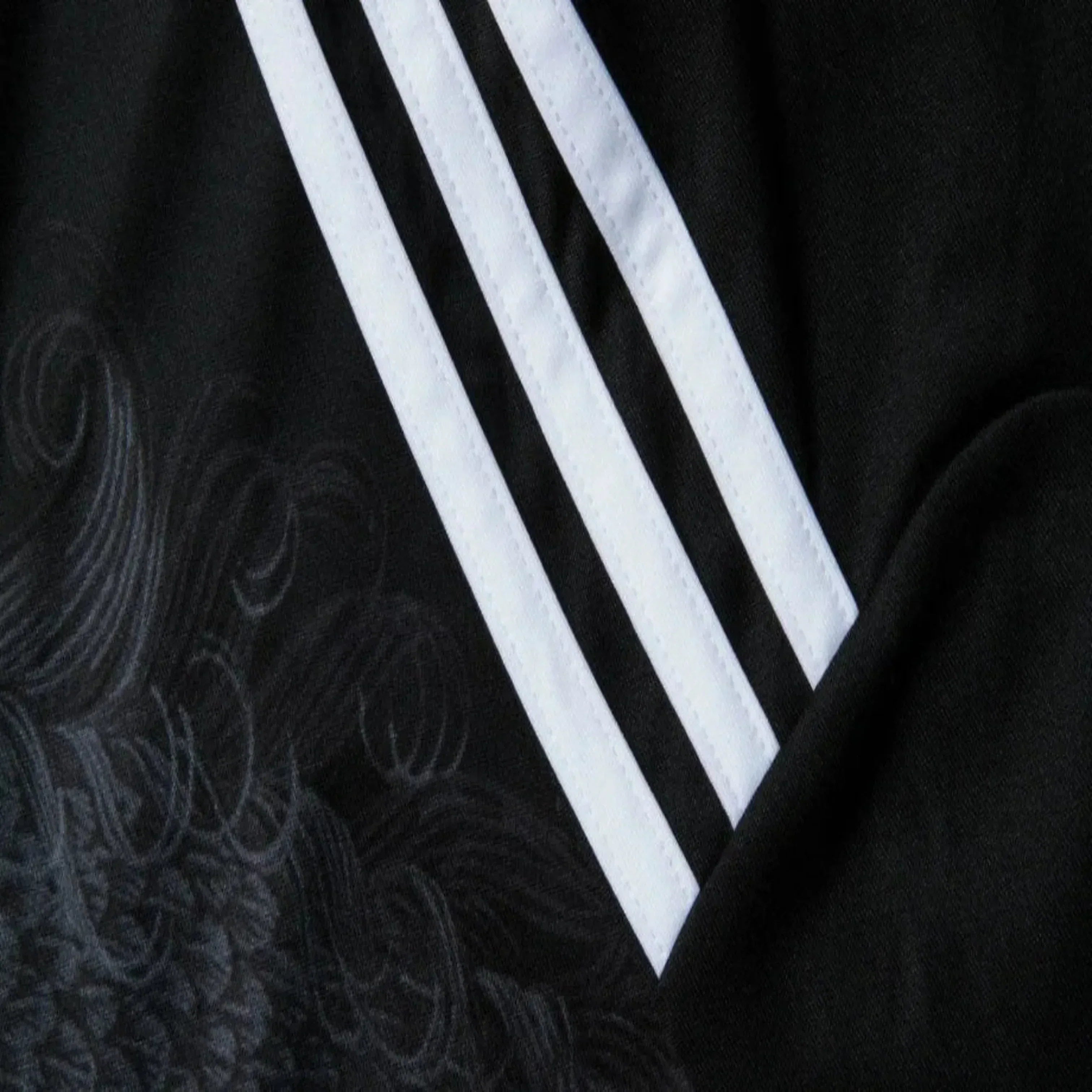 Camisa Retrô Real Madrid III 2014 Masculina