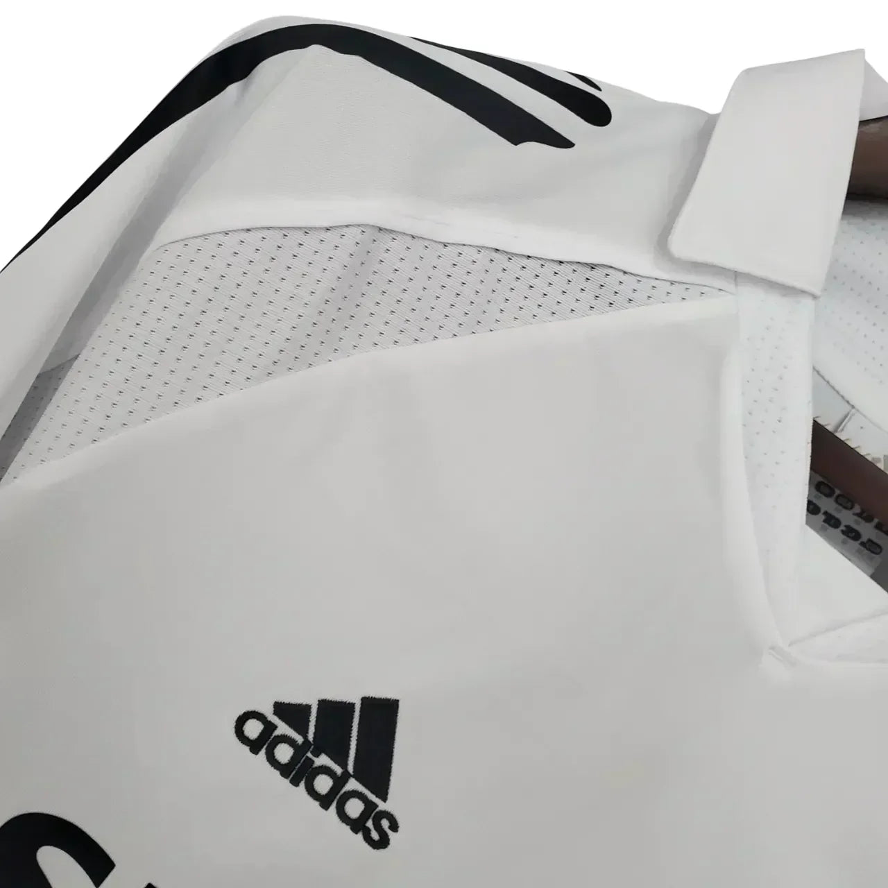 Camisa Retrô Real Madrid I 2005 Masculina