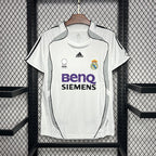 Camisa Retrô Real Madrid 2006/07 Masculina