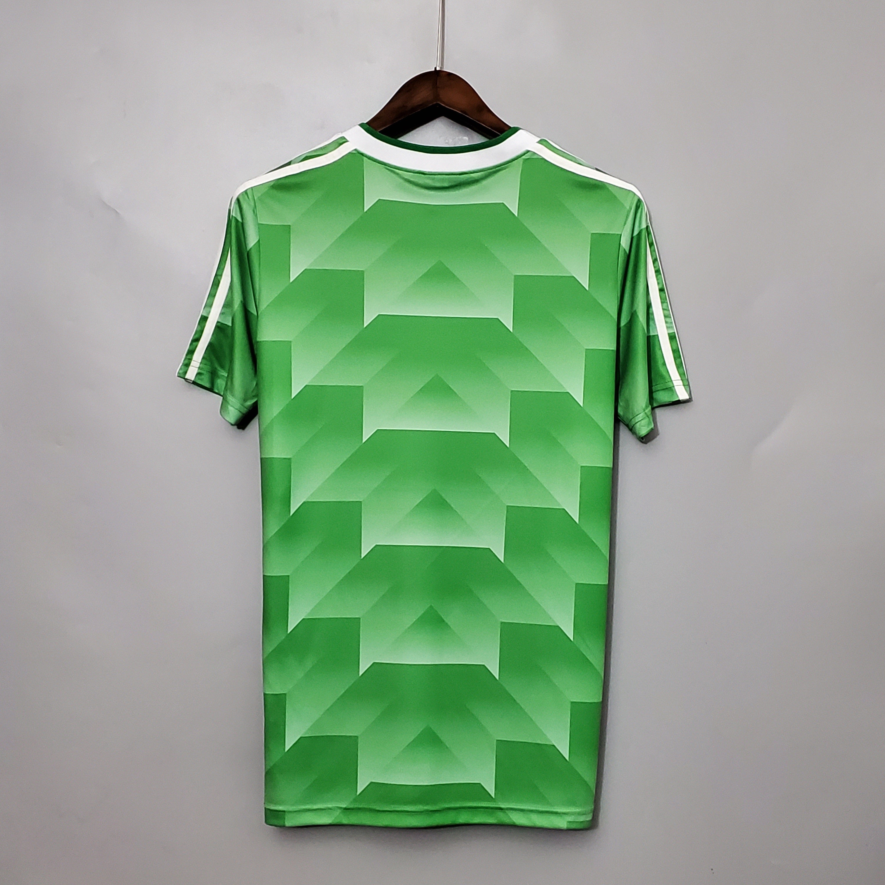 Camisa Retrô Alemanha II 1988 Masculina